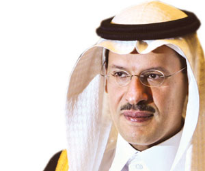 الأمير عبدالعزيز بن سلمان بن عبدالعزيز .. خبرة طويلة في مجال الطاقة