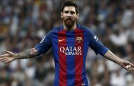ميسي يعيد برشلونه للمنافسه