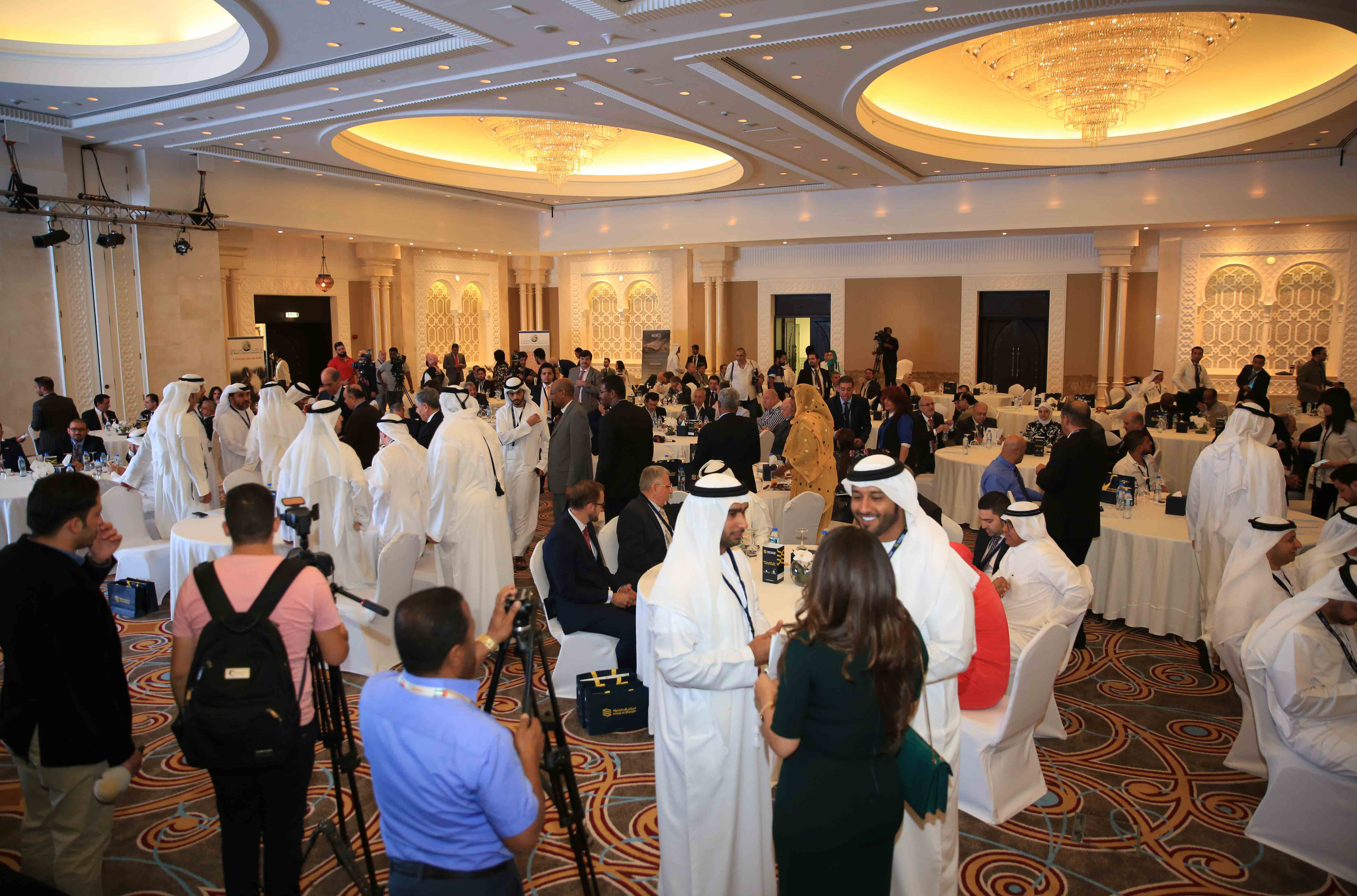 انطلاق ملتقى الأعمال بين الشارقة ومجالس الأعمال العربية