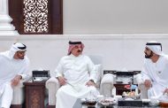 حاكم دبي و ولي عهد ابو ظبي يستقبلان ملك البحرين