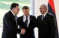 السراج وحفتر يلتزمان في باريس مبادىء لاخراج ليبيا من ازمتها