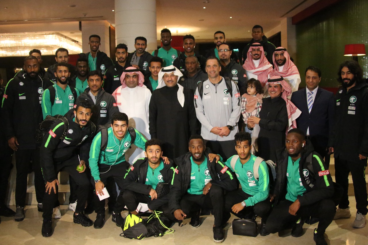 سفير المملكة لدى الأردن يستقبل فريق المنتخب الأول السعودي لكرة القدم في العاصمة عمّان.