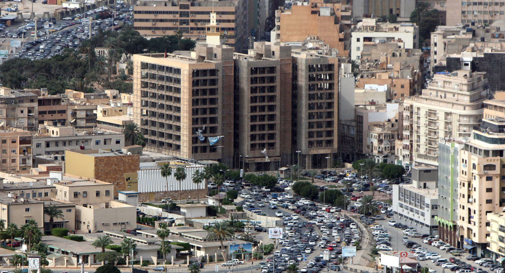 المواطنون الليبيون بين الأزمة السياسية و تردي الأوضاع الاقتصادية