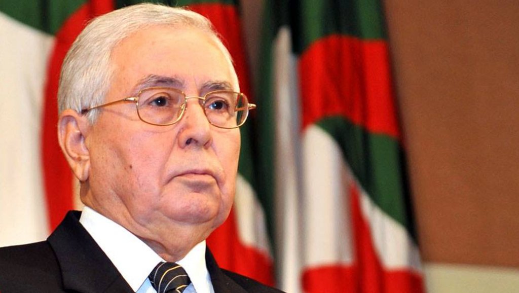 رئيس الجزائر المؤقت يعين قائمًا بأعمال محافظ البنك المركزي