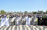 الإمارات تدخل موسوعة غينيس من خلال أطول سلسلة تصافح بالأيدي في العالم