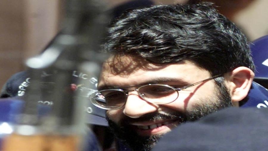 باكستان: القضاء يلغي حكما بالإعدام على بريطاني أدين بقتل الصحافي دانيال بيرل في 2002