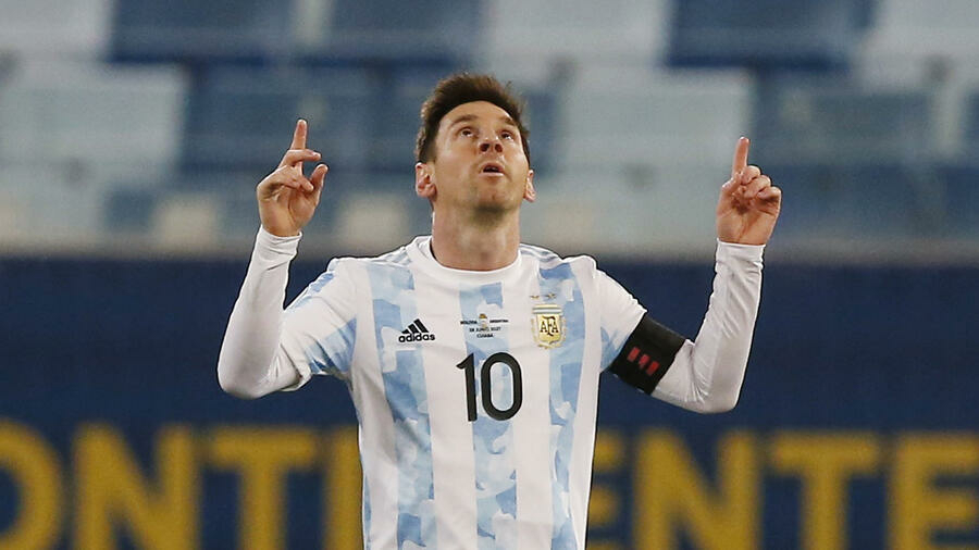 الأرجنتين تهزم البرازيل 1-صفر وتفوز بلقب كأس كوبا أمريكا